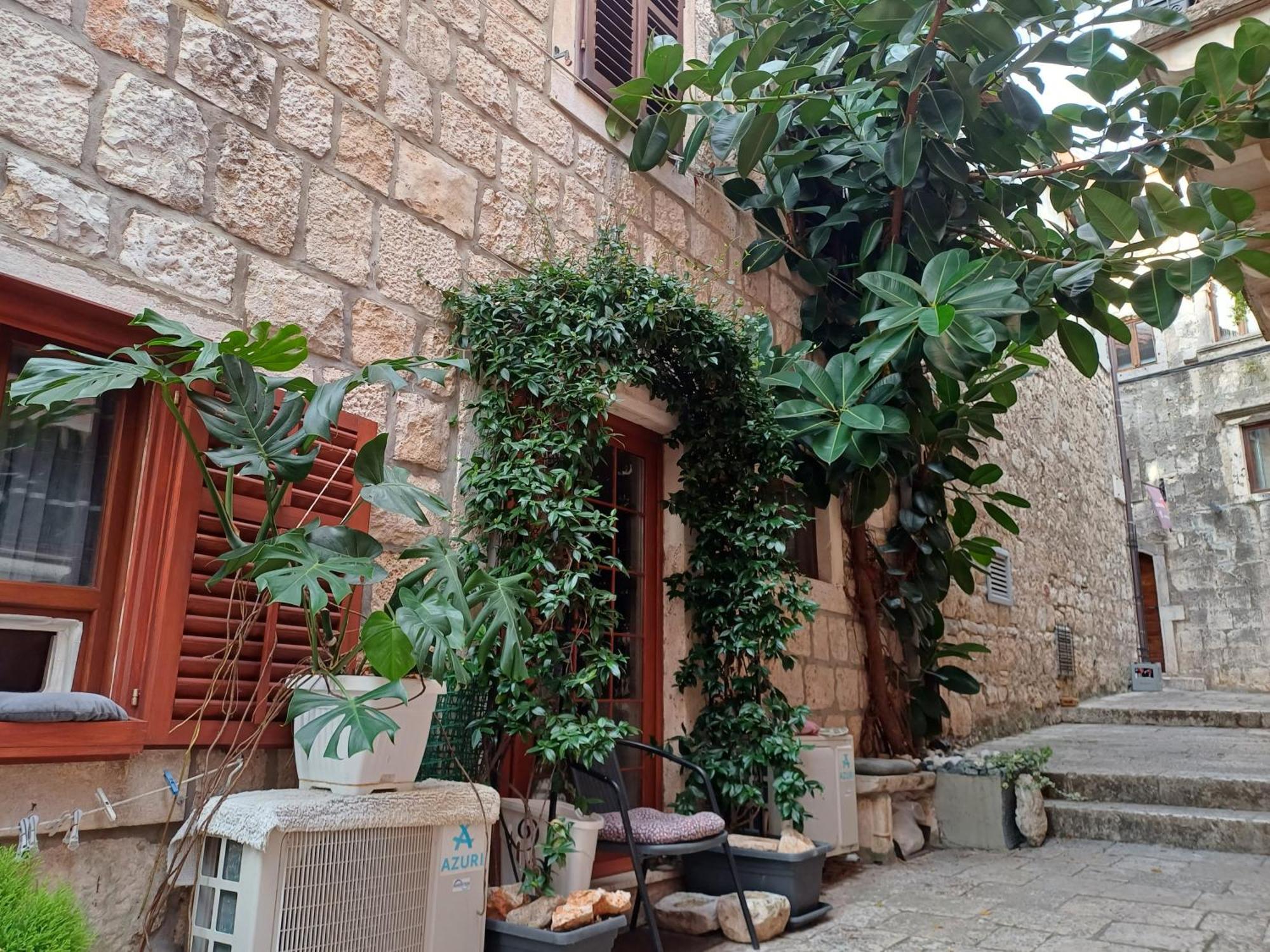 Guest House Jungher Korčula Buitenkant foto